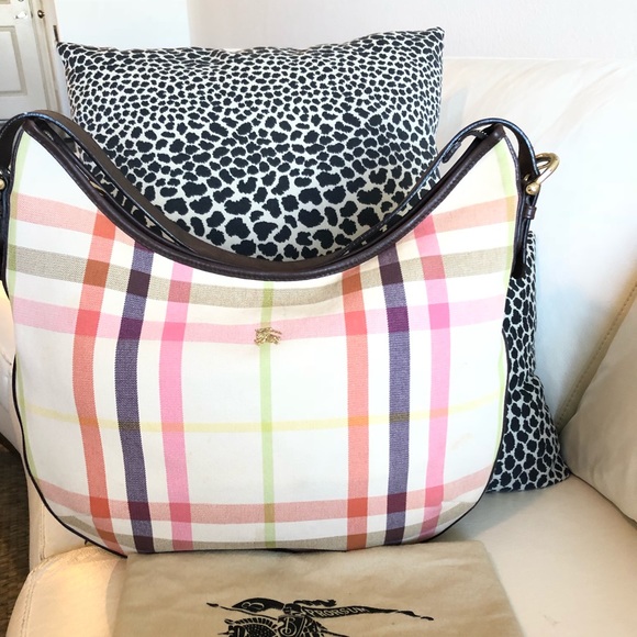 Burberry Handbags - Authentic Burberry Purse with Dust Bag